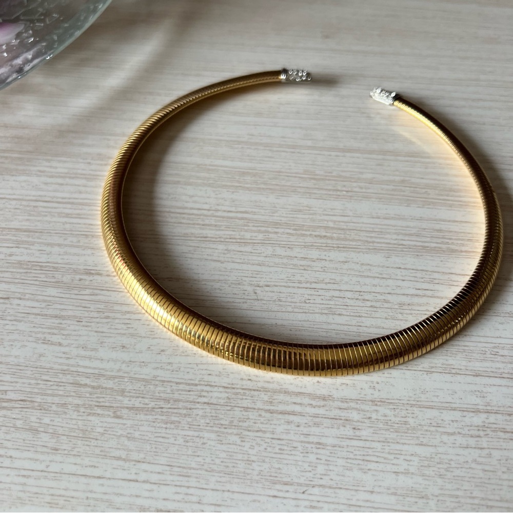 Vintage Givenchy 1980's Signed Gold Plated Crystal Choker Necklace - Picture 5 of 10